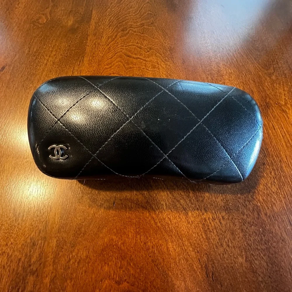 CHANEL 2019 Butterfly Sunglasses Dark Navy